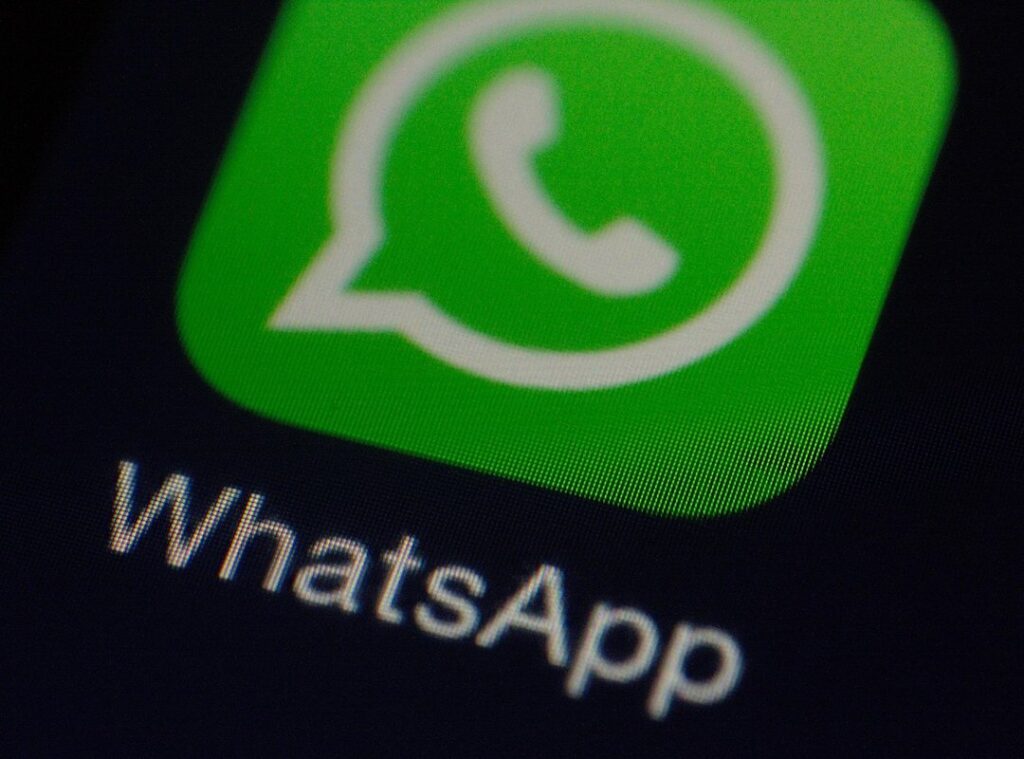 whatsapp perfil usuario triste.