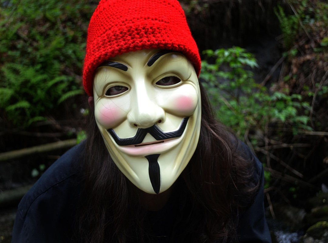 The Essential Toolkit for Safe and Anonymous Downloads